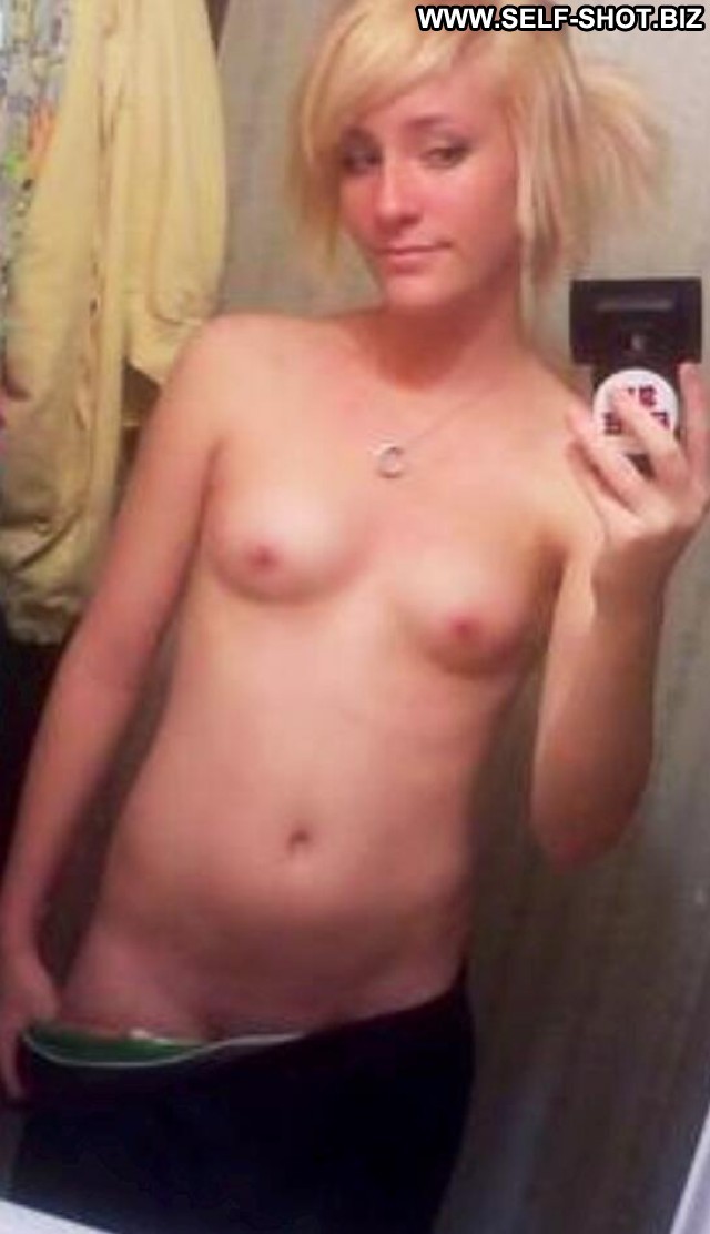 Docia Stolen Pictures Selfie Cute Babe Amateur Self Shot Panties